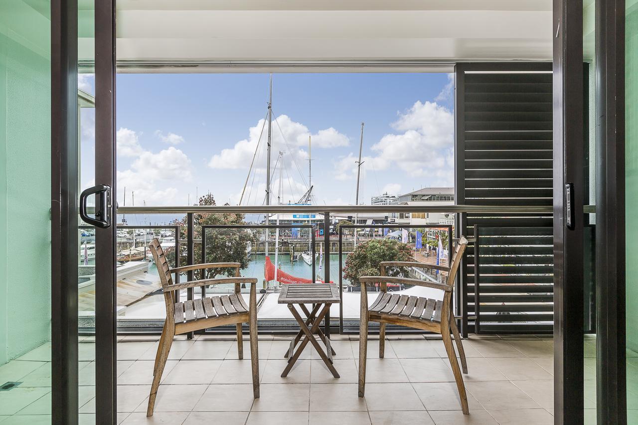 Cbd Viaduct Harbour Resortオークランド エクステリア 写真