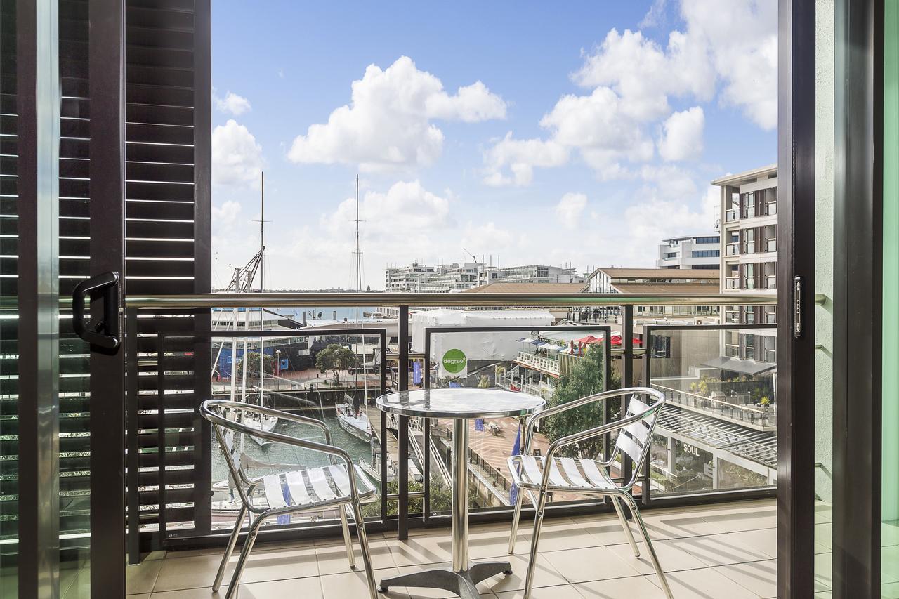 Cbd Viaduct Harbour Resortオークランド エクステリア 写真